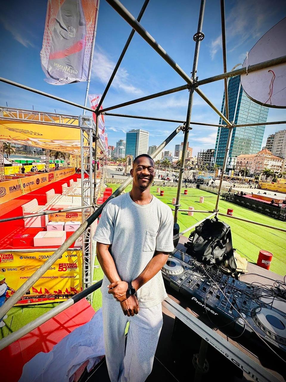 DJ Flávio Ngola